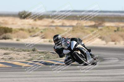 media/Nov-01-2025-CVMA (Sat) [[fc0f7531b8]]/Race 8-Supersport Middleweight/